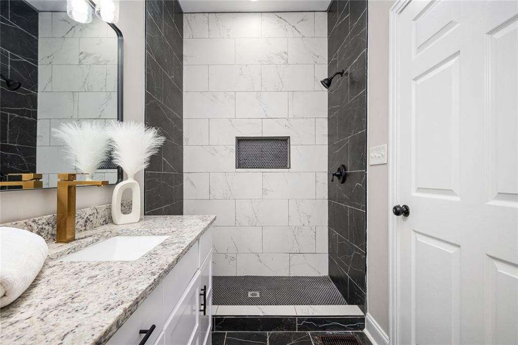 1055 Victory Drive SW