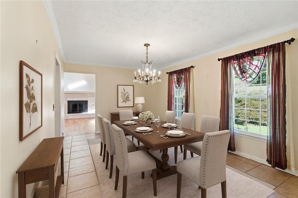 2864 Saint Andrews Way NE