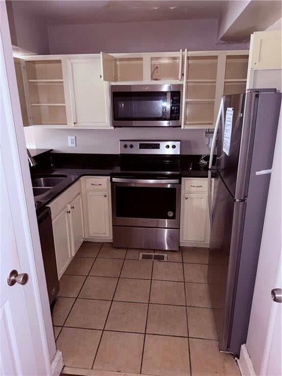 2855 Peachtree Road NE 103