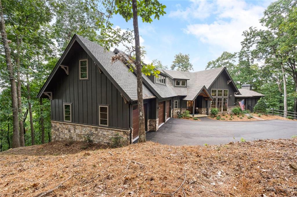 751 Ridgeview Drive