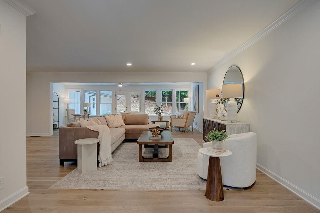 820 Oakhaven Drive