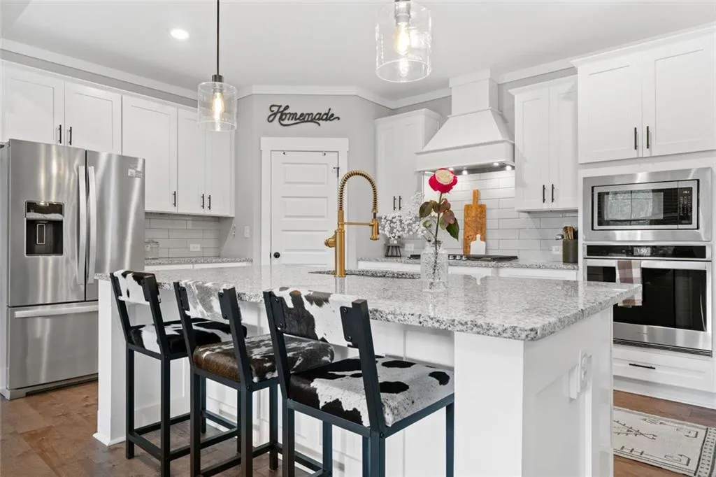 Ball Ground, Georgia 30107, United States, 3 Bedrooms Bedrooms, ,2 BathroomsBathrooms,Residential,Active,154546