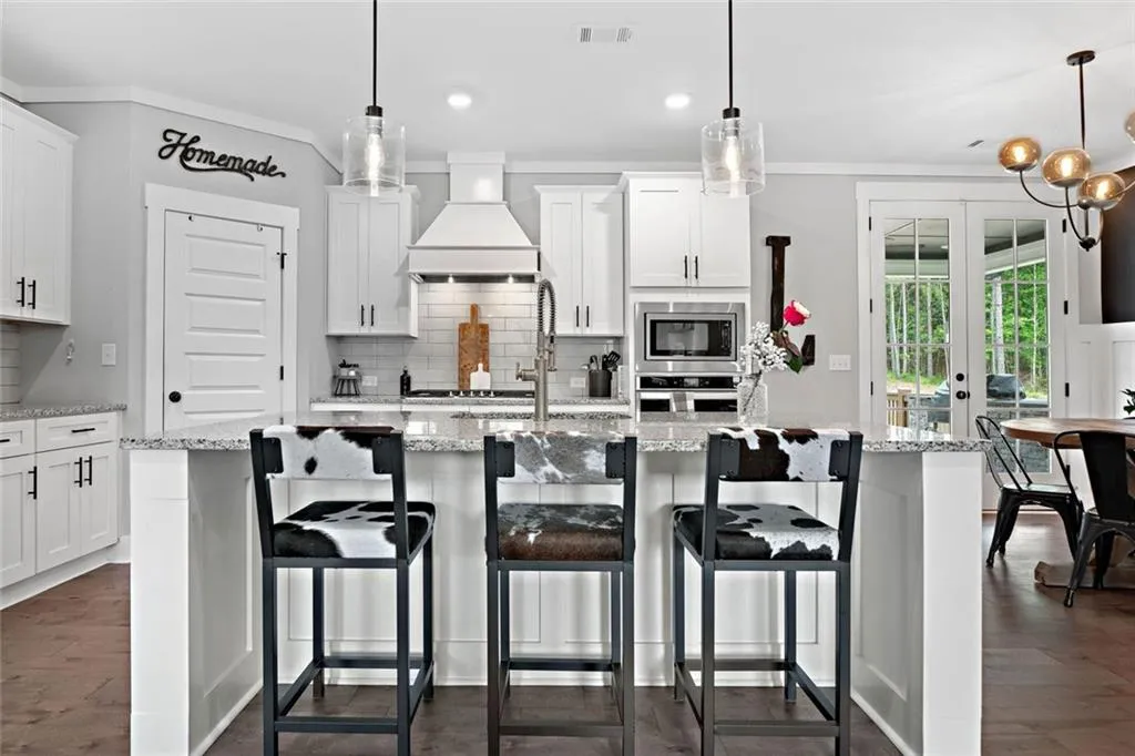 Ball Ground, Georgia 30107, United States, 3 Bedrooms Bedrooms, ,2 BathroomsBathrooms,Residential,Active,154546