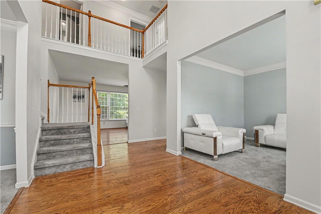 305 Belgrave Court SW