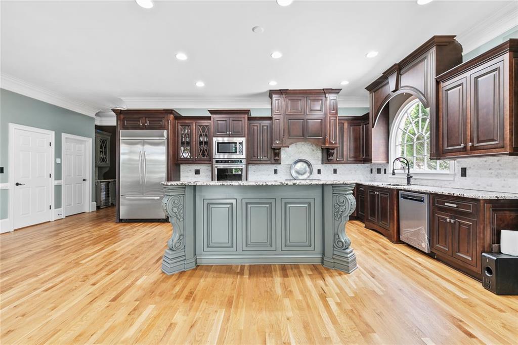 ST MARLO COUNTRY CLUB - Residential