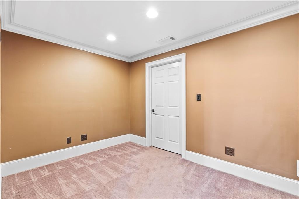 ST MARLO COUNTRY CLUB - Residential