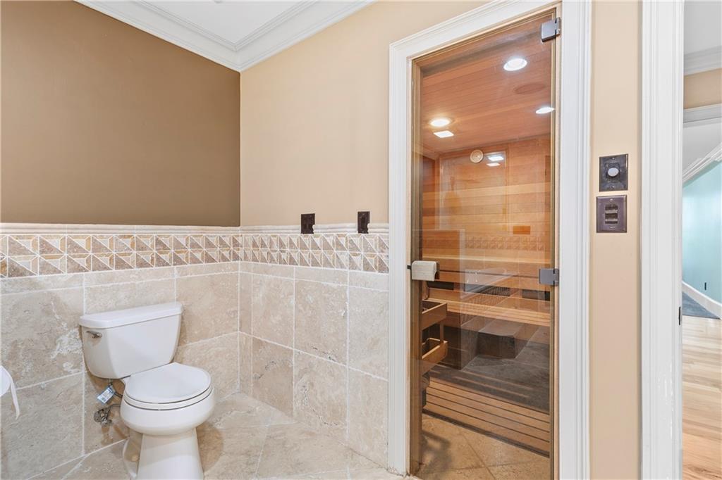 ST MARLO COUNTRY CLUB - Residential