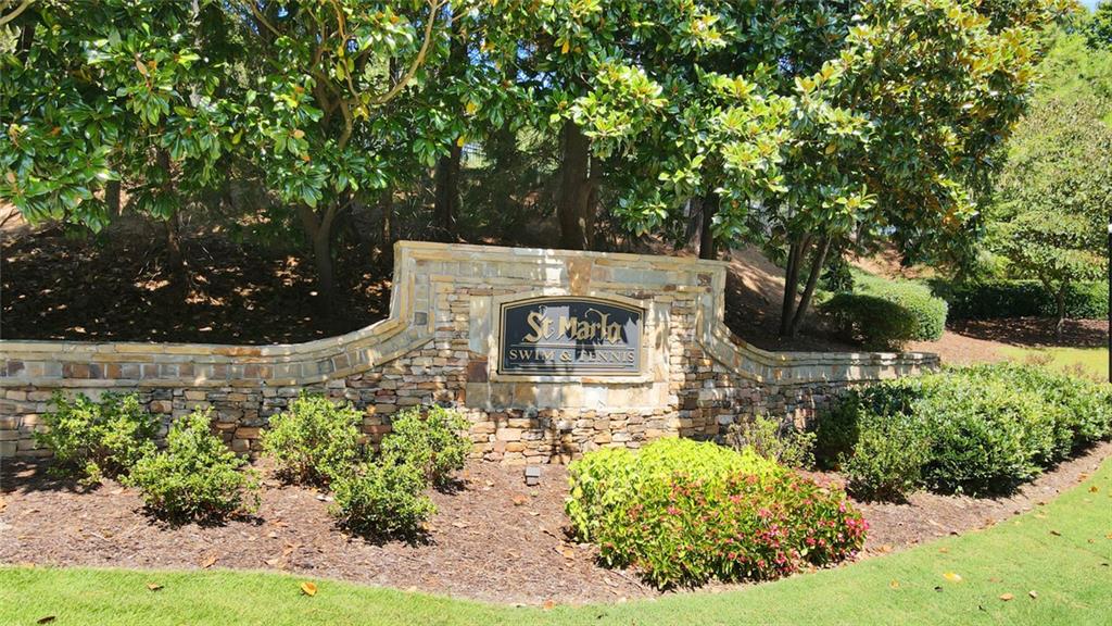 ST MARLO COUNTRY CLUB - Residential