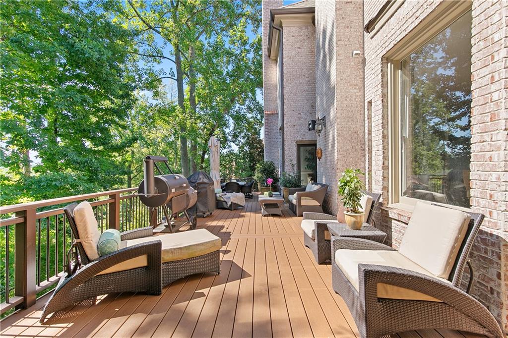 ST MARLO COUNTRY CLUB - Residential