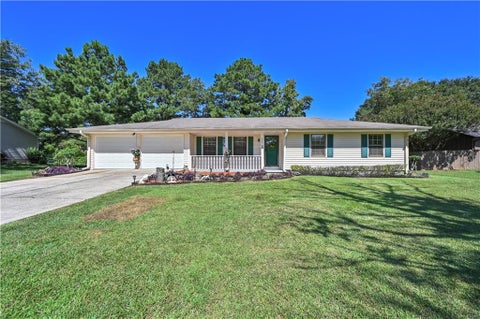 Homes For Sale - 660 Honey Creek Road<br/> Conyers, GA 30094