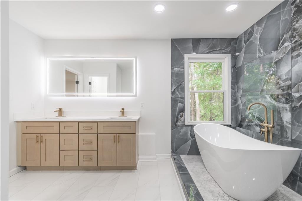 4595 Riders Ridge Trail