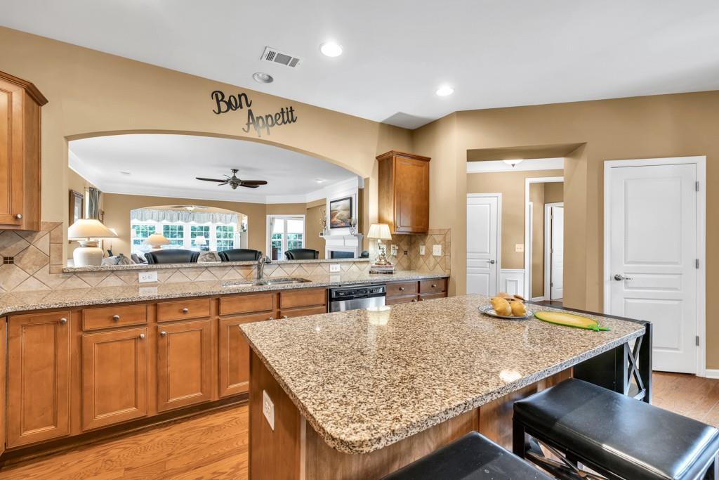 6643 Fawn Meadow Lane, Hoschton, Georgia image 22