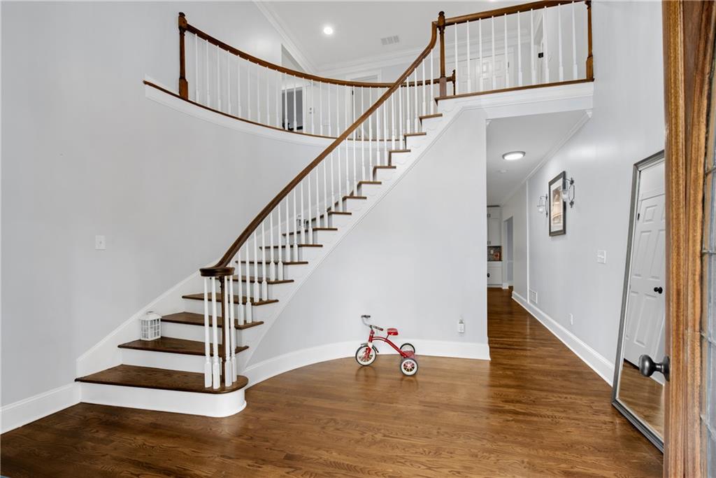 1889 E Gate Drive