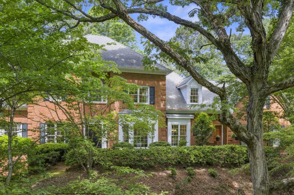 9100 Huntcliff Trace