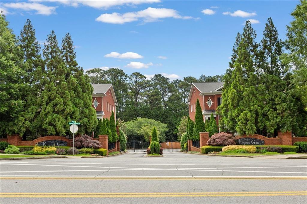 4298 Kingston Gate Cove