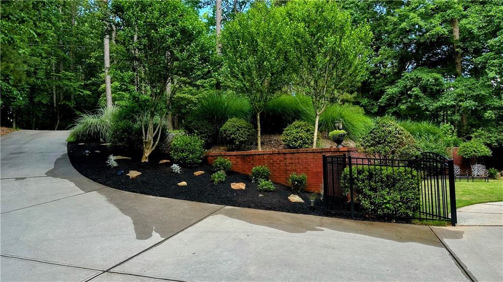 5993 Overby Road, Flowery Branch, Georgia image 8