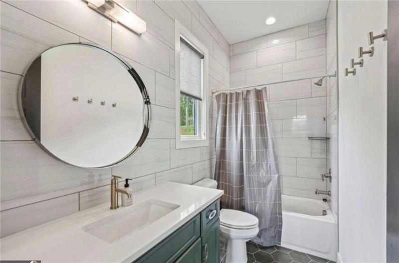 North Shore At Lake Redwine - Residential