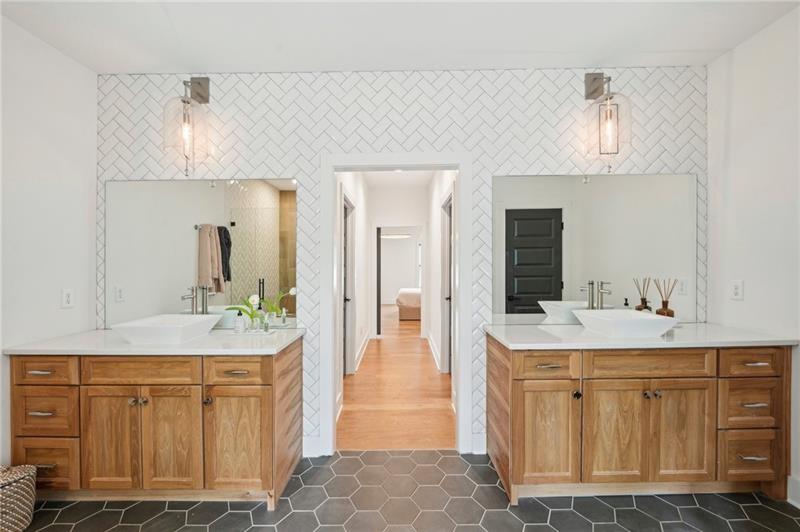 North Shore At Lake Redwine - Residential