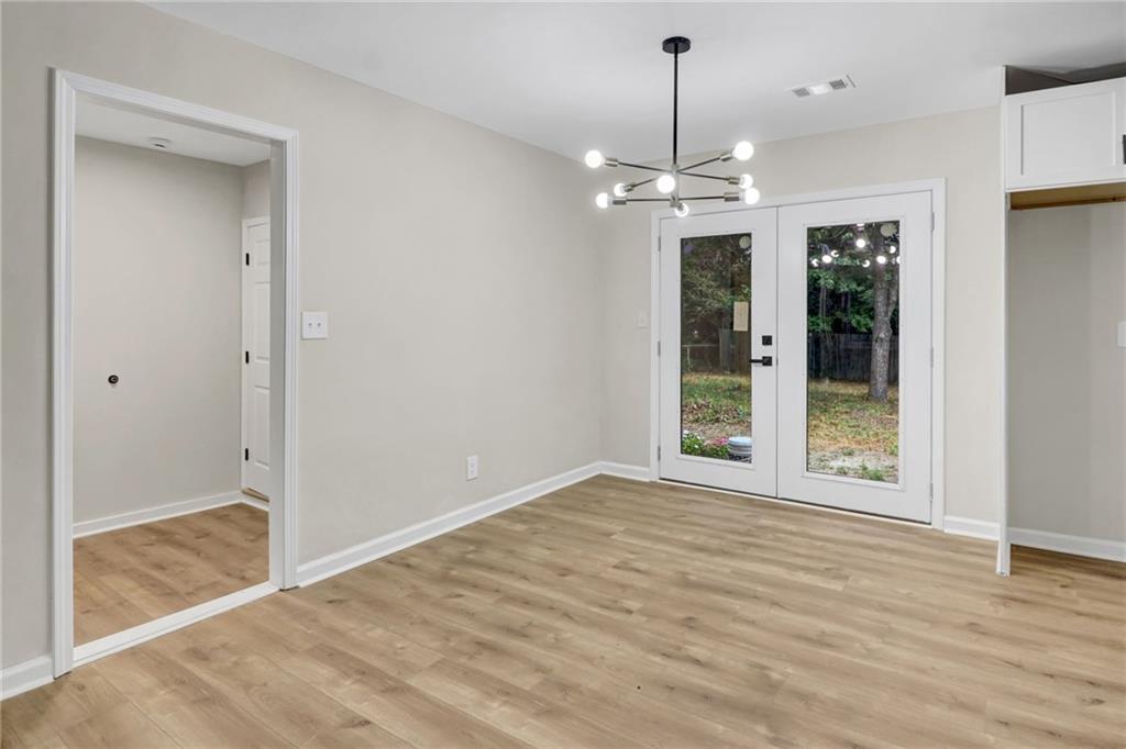 8824 E Bourne