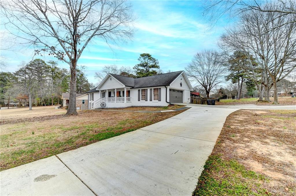 2136 Briarwood Court