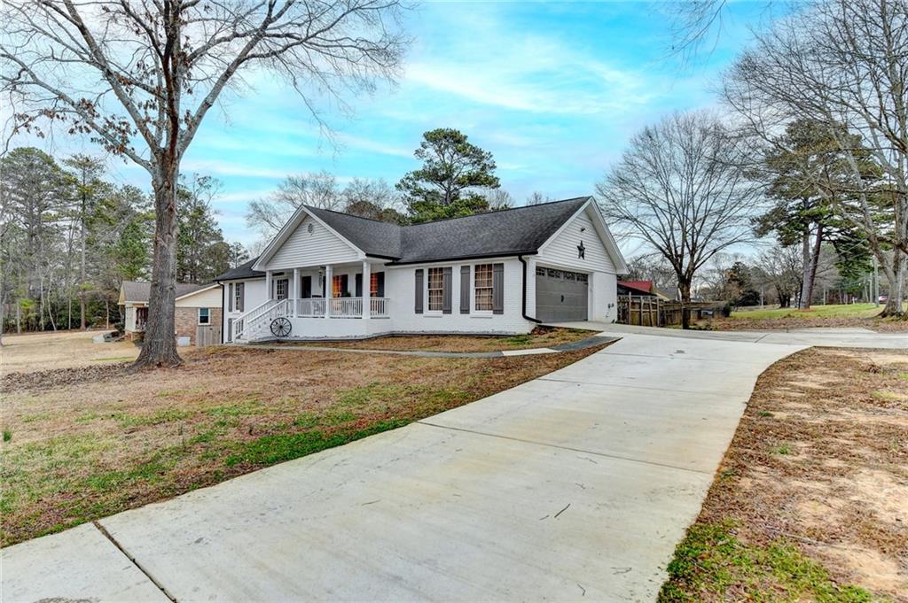 2136 Briarwood Court