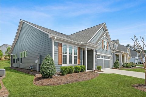 Homes For Sale - 108 Red Maple Drive<br/> Peachtree City, GA 30269
