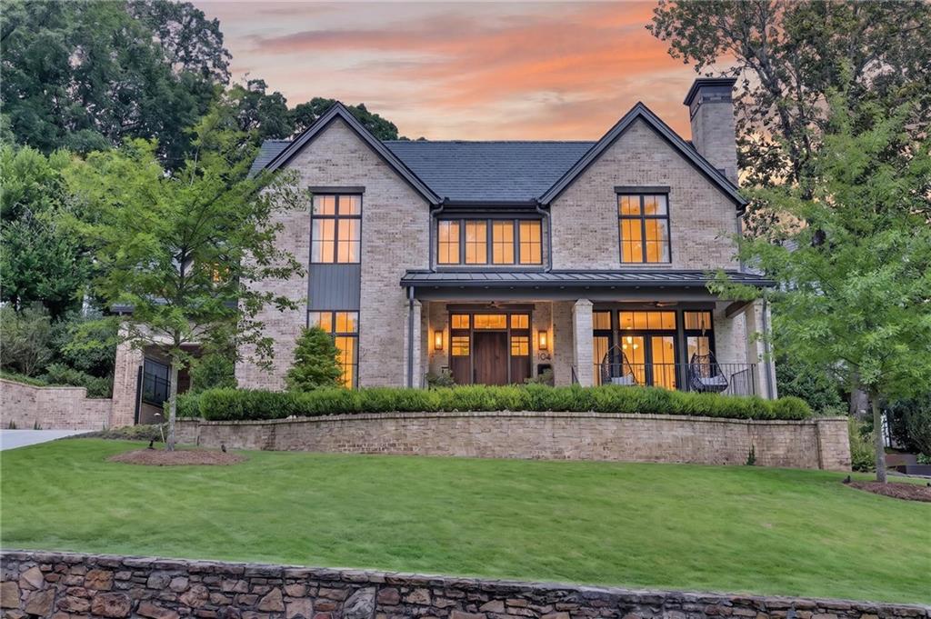 104 Westminster Drive NE