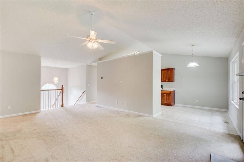 1037 ROLLING RIDGE Lane