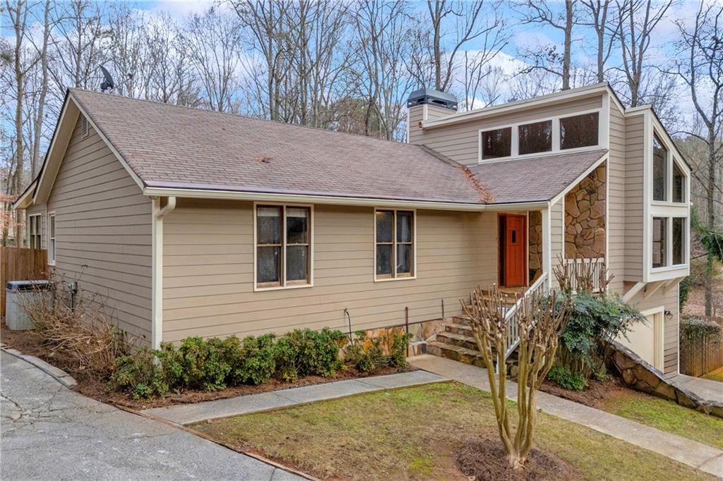 6302 Valley Stream Drive