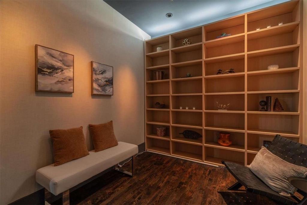 845 Spring Street NW PH 5