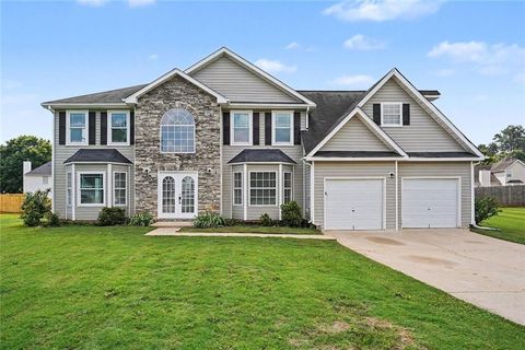 Homes For Sale - 2909 Crabapple Circle<br/> Conyers, GA 30013