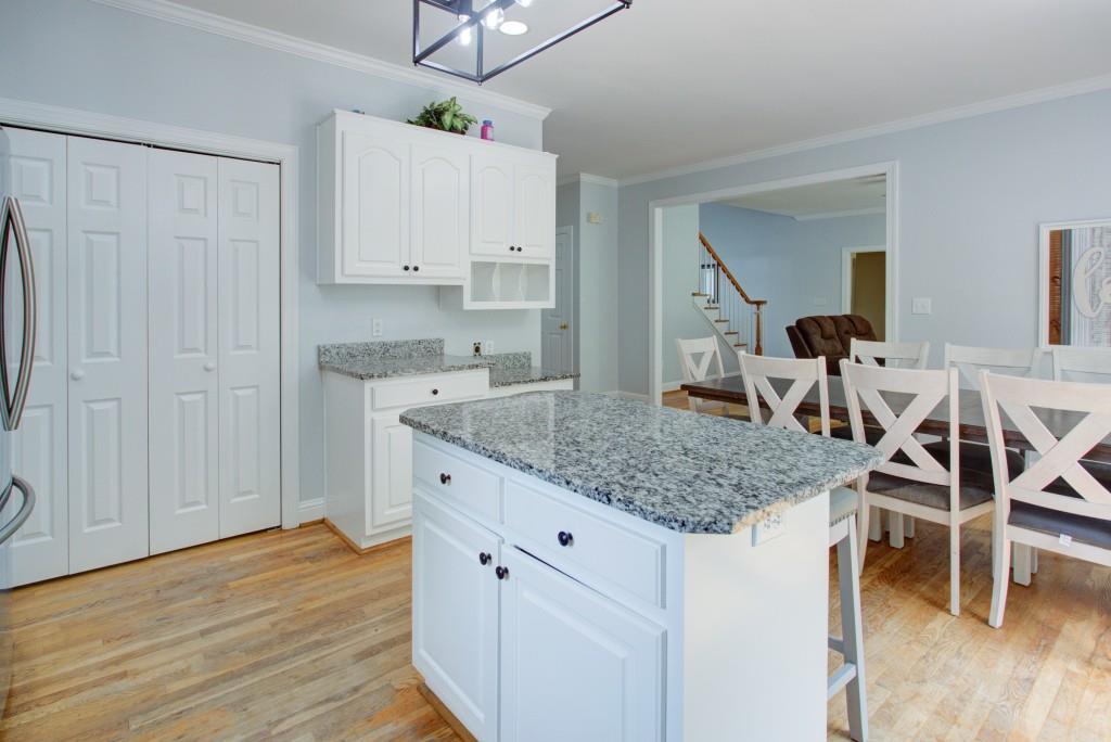 4716 Carriage Way, Flowery Branch, Georgia image 15