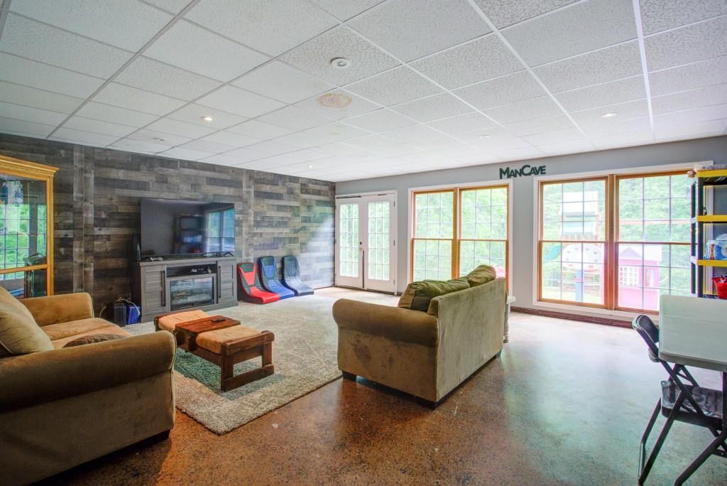 4716 Carriage Way, Flowery Branch, Georgia image 29