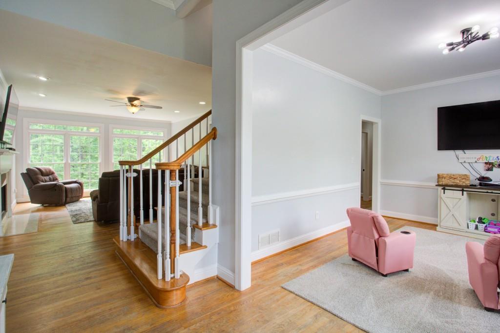 4716 Carriage Way, Flowery Branch, Georgia image 3
