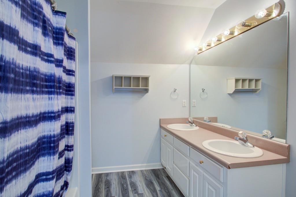 4716 Carriage Way, Flowery Branch, Georgia image 28