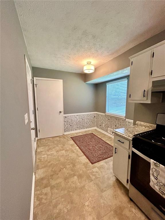 1736 Almand Creek Drive, Conyers, Georgia image 7