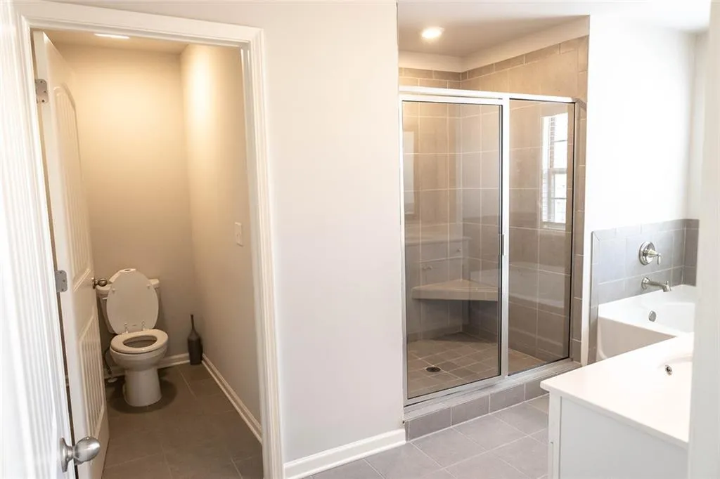 Canton, Georgia 30115, United States, 5 Bedrooms Bedrooms, ,3 BathroomsBathrooms,Residential,Active,132975