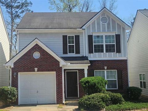 Homes For Sale - 9432 Lakeview Road<br/> Union City, GA 30291