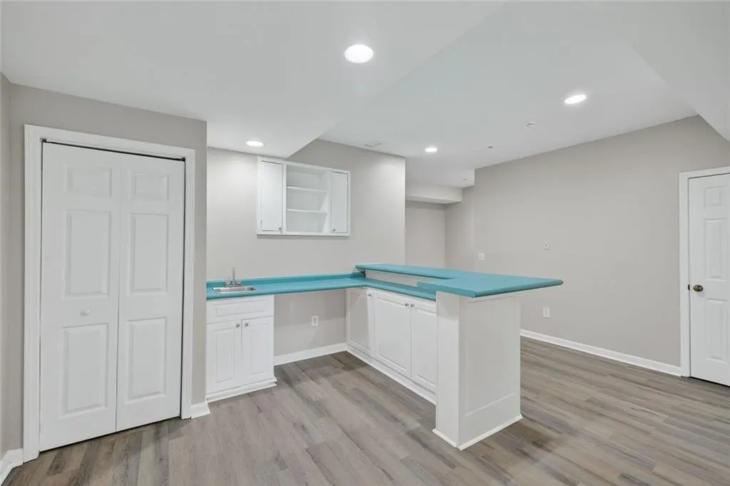 Stone Mountain, Georgia 30087, United States, 5 Bedrooms Bedrooms, ,4 BathroomsBathrooms,Residential,Active,188075