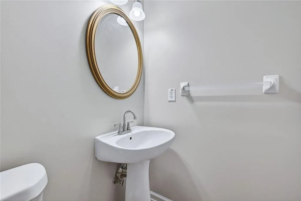 Stone Mountain, Georgia 30087, United States, 5 Bedrooms Bedrooms, ,4 BathroomsBathrooms,Residential,Active,188075