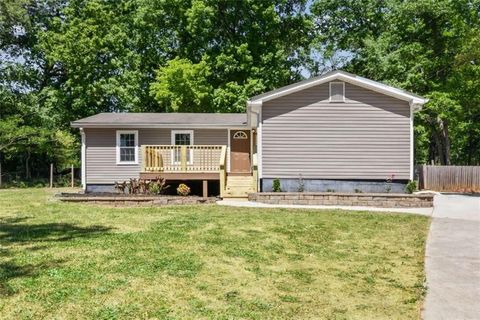 Photo of 3342 Brookmont Parkway, Douglasville, GA 30135 (MLS # 7757204)