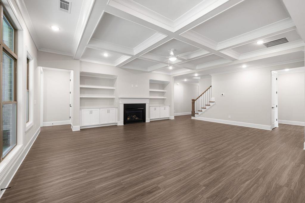 2250 Thames Court