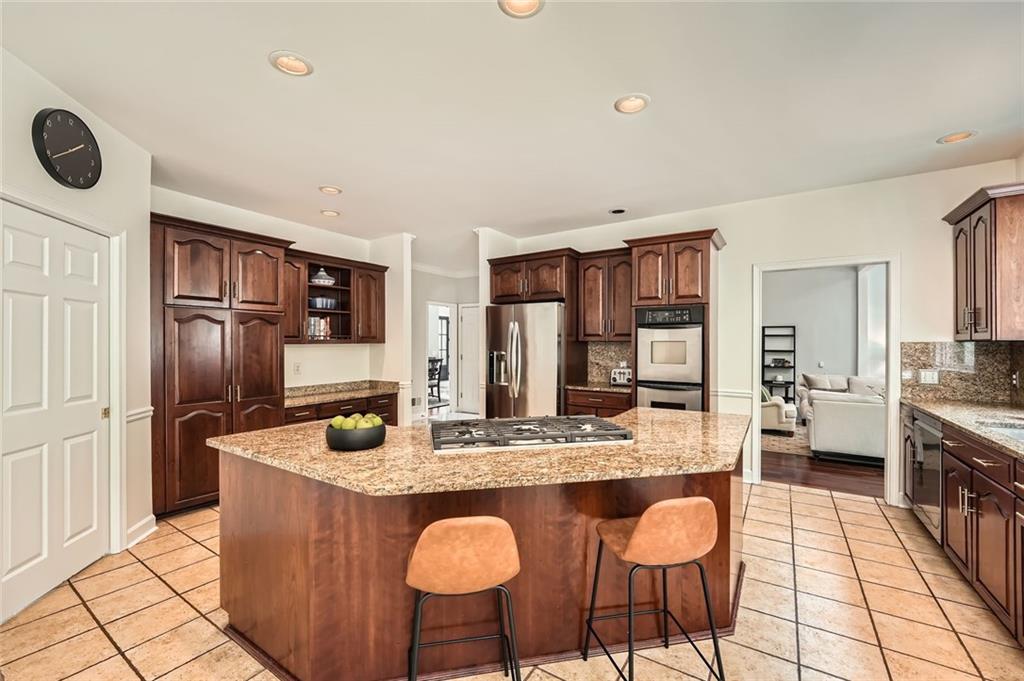 5940 Plantation Drive, Roswell, Georgia image 11