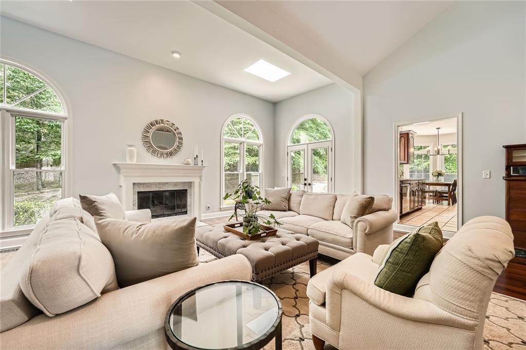 5940 Plantation Drive, Roswell, Georgia image 7
