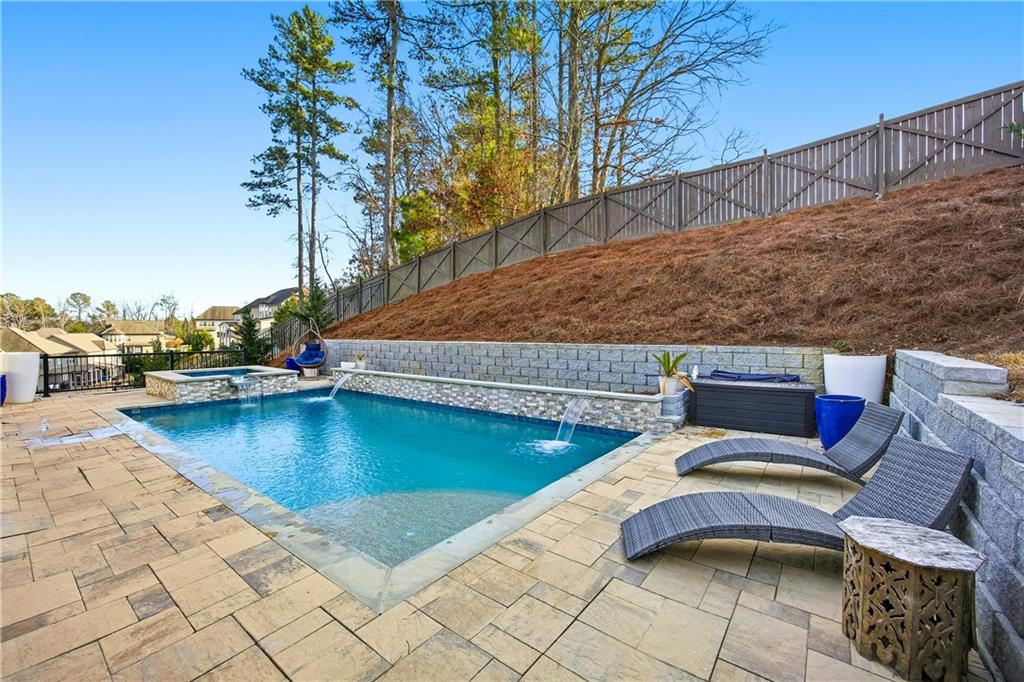 2950 Hampton Grove Trace