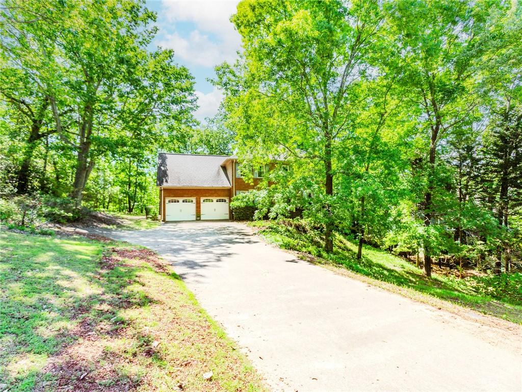 1463 Shadowrock Heights