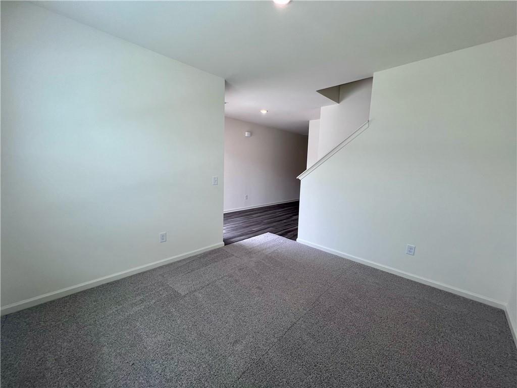 7805 Sudbury Circle