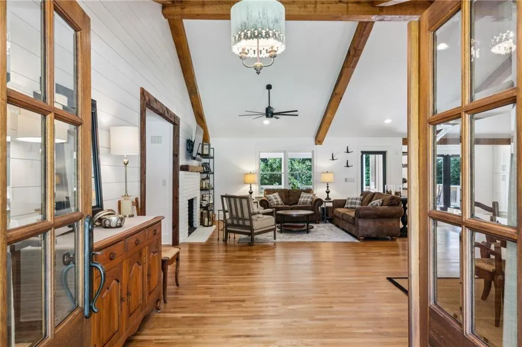 Sandy Springs, Georgia 30328, United States, 5 Bedrooms Bedrooms, ,5 BathroomsBathrooms,Residential,Active,154551