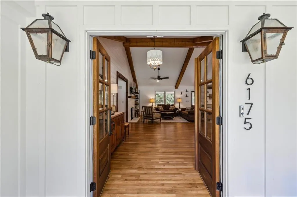 Sandy Springs, Georgia 30328, United States, 5 Bedrooms Bedrooms, ,5 BathroomsBathrooms,Residential,Active,154551