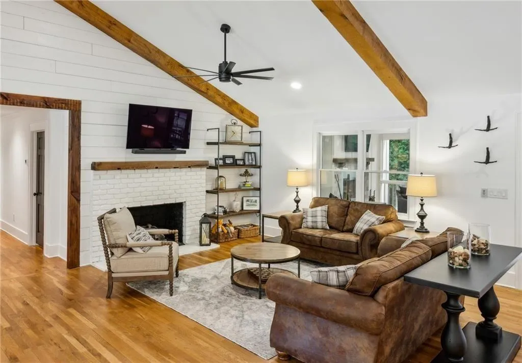 Sandy Springs, Georgia 30328, United States, 5 Bedrooms Bedrooms, ,5 BathroomsBathrooms,Residential,Active,154551